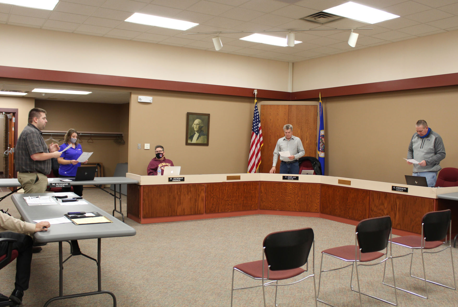 Blooming Prairie Council swears in Sundine and Johnson